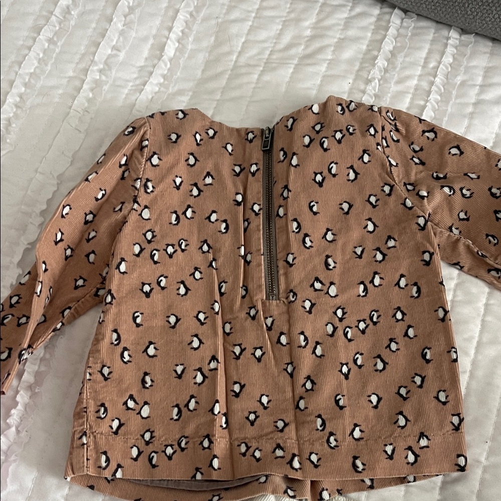 Baby Gap Outfit Penguin Top and Faux Fur Vest with White Corduroy Pant - Picture 4 of 12